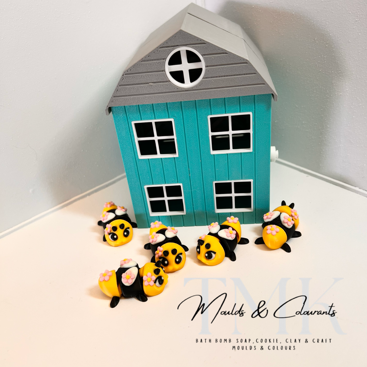 10x 3D Printed Mini Articulated Bee for Toy Surprise Bath Bombs