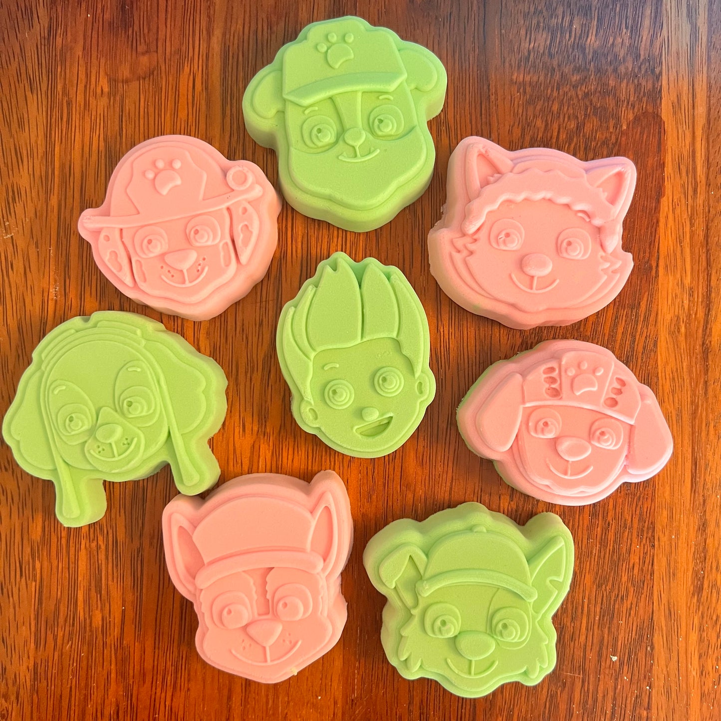 Paw Patrol Hybrid Collection of 8 Mould