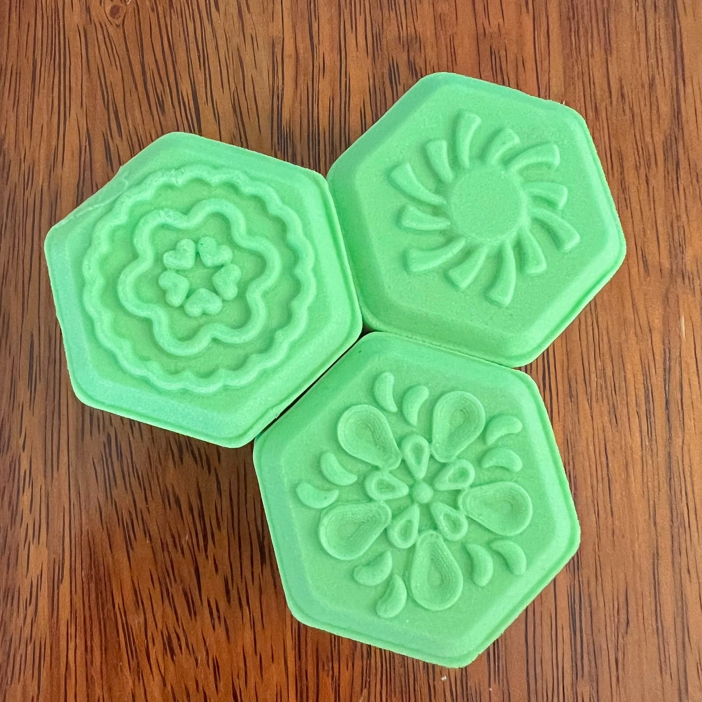 Trio Steamer Hybrid Hex Shaped and Design Plates