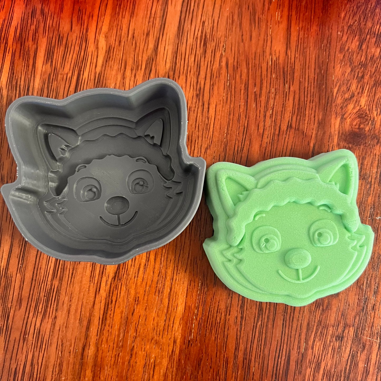 Paw Patrol Hybrid Collection of 8 Mould
