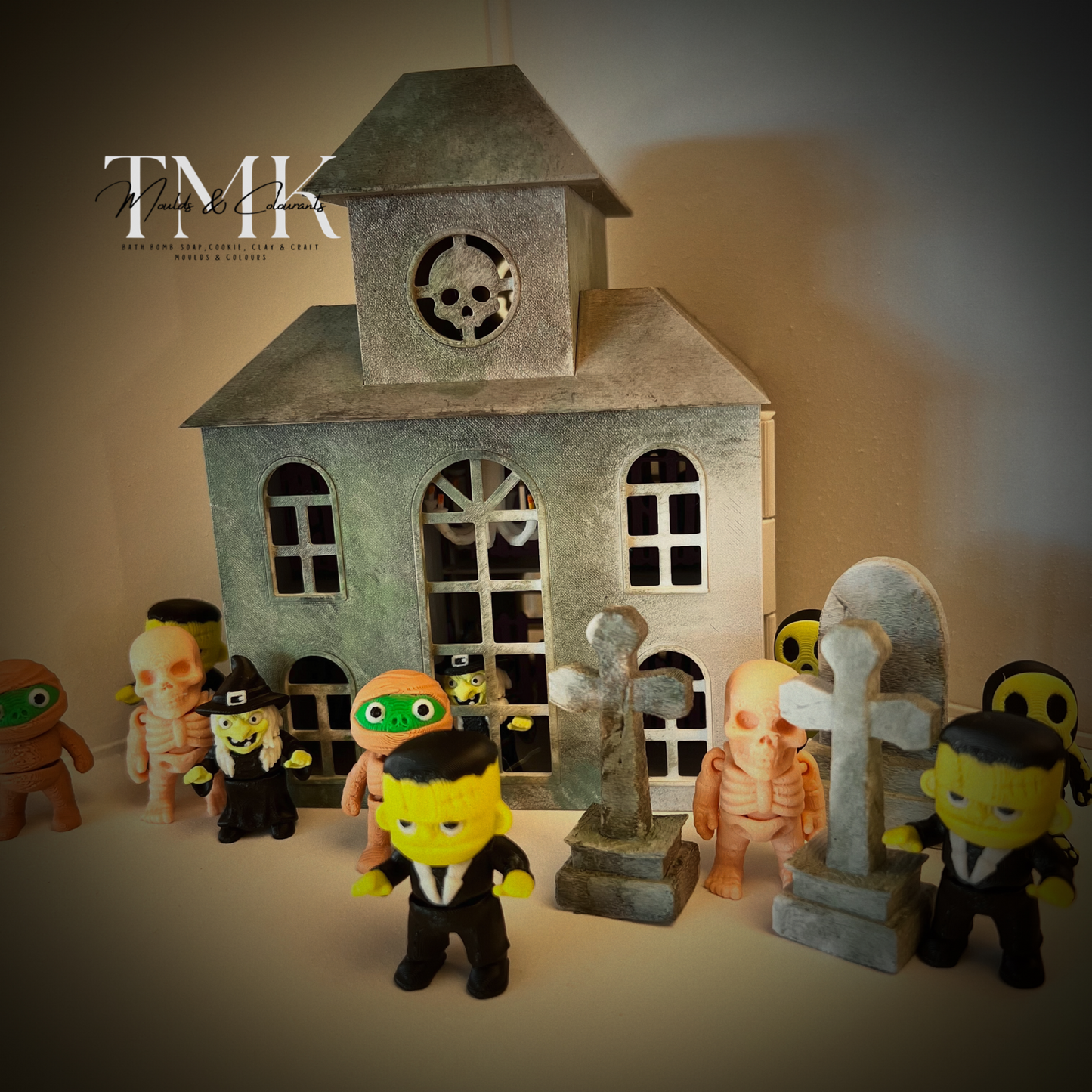 Mini haunted house prop and storage for Flexi Mini Toys Grey house with black roof.