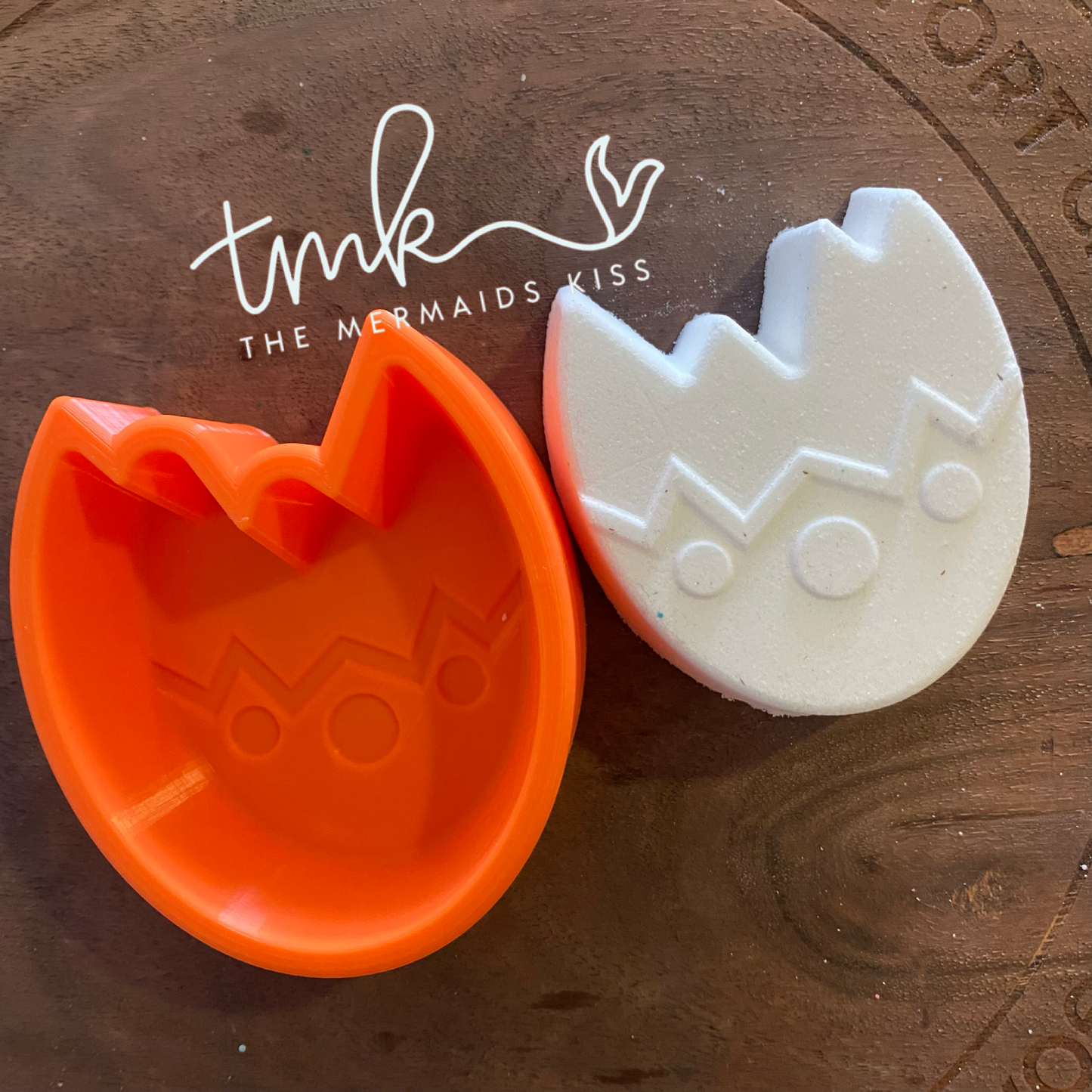 Cracked Egg (3D Printed) EA