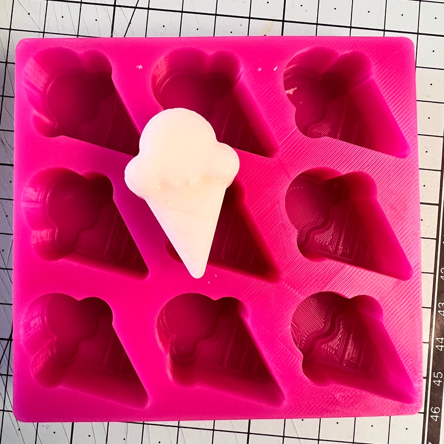 Confetti Silicone Moulds Wax Melts, Bath Bomb Embellishments, Soaps