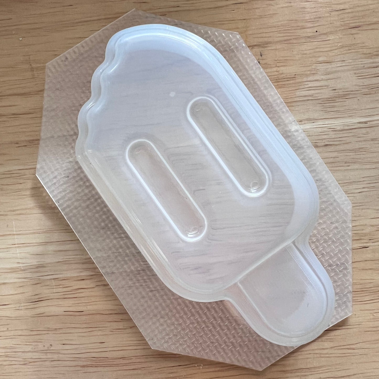 Bitten Icypole Vacuum Form Mould)❤️