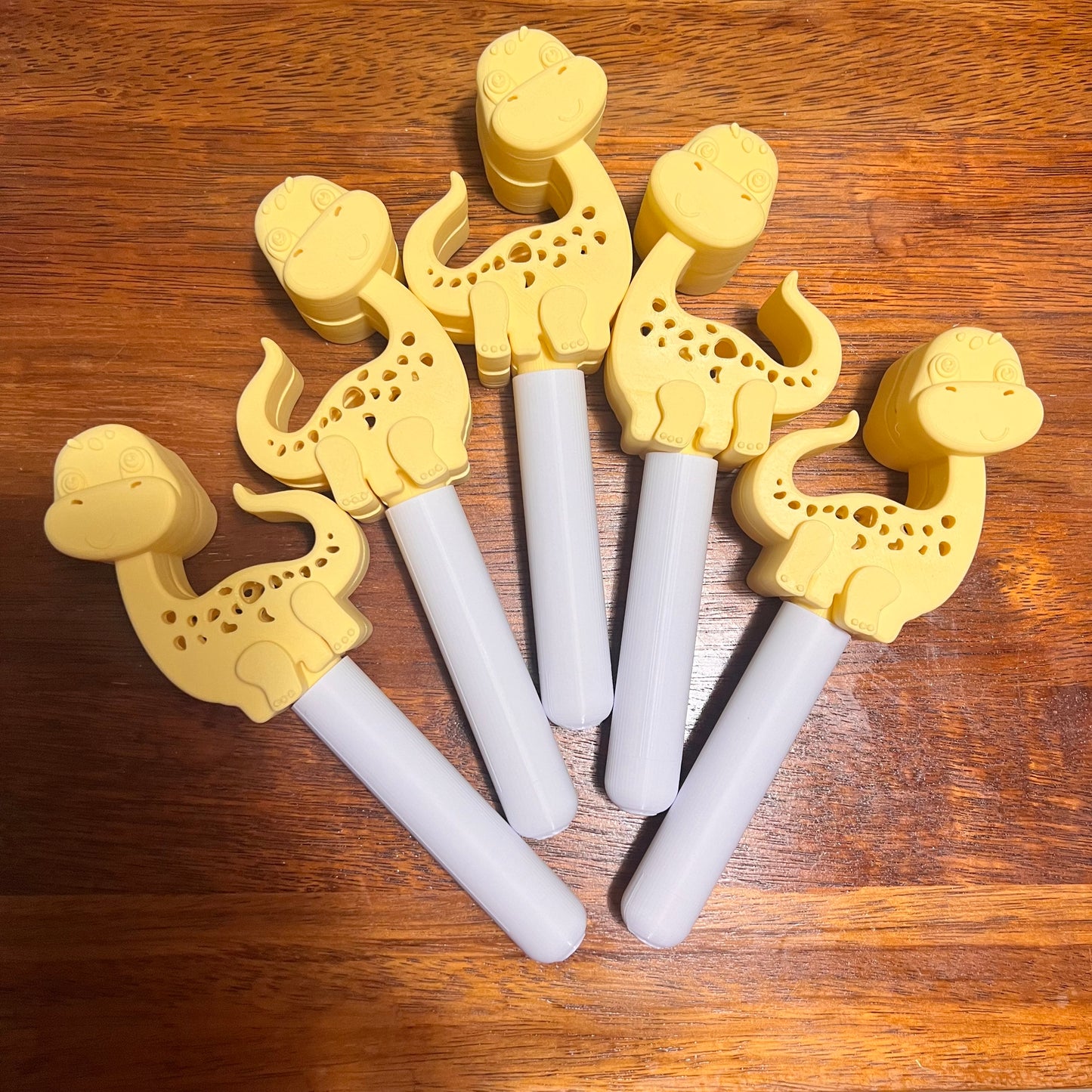 10x Mini Magic Bath Bomb Wands with matching colour handle (Colours in description)