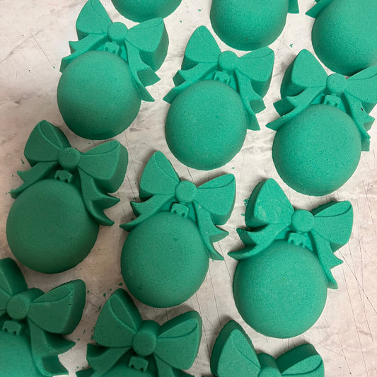 Christmas Ribboned Bauble Hybrid Mould Christmas 2025 (3D Printed)
